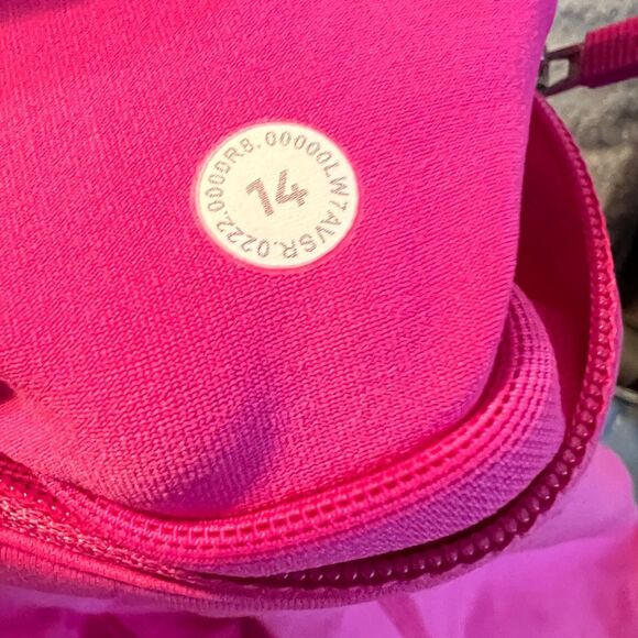 Lululemon Speed Up LR Low Rise Short 2.5" Lined SNCP Sonic Pink Size 14 NWT - Picture 4 of 9